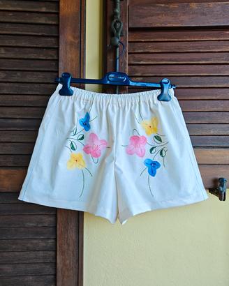 Pantaloncini handmade tessuto vintage ricamato 