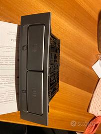 Cassetto vani portaoggetti/portabicchiere 147