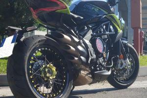 MV AGUSTA BRUTALE DRAGSTER 800RR SCS