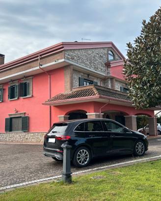 Villa singola a cinque minuti da Atripalda