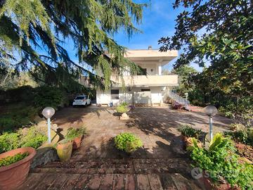 Rif.29 Velletri Villa Unifamiliare Con Giardino