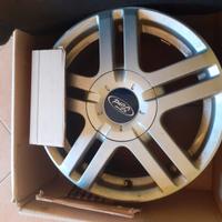 Cerchione in lega ford focus