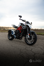 Mv agusta brutale 800