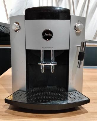 Macchina caffè automatica Jura Impressa F70