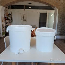 Secchio maturatore + secchio da conservare