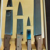 Coltelli amc 4 pezzi acciaio nuovi