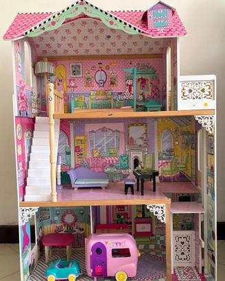Wooden Dollhouse with Furniture and Accessories