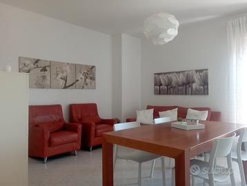 Appartamento con vista mari e monti