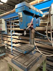 Trapano a colonna da banco, usato