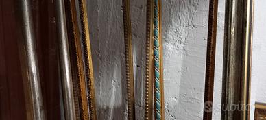 CORNICI IN ASTE DA 2,5 METRI