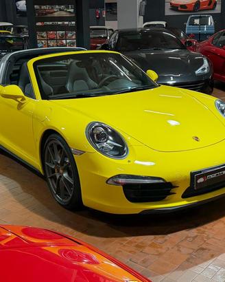 PORSCHE 991 Targa 4S Carboceramica -Racing Yello