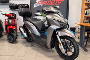 Qj Motor SQ 350 BAULE E PARABREZZA INCLUSI