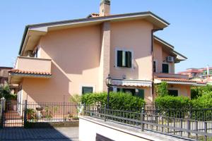 Appartamento Ciampino zona Morena vicino stazione