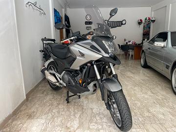 Honda nc 750 x travel abs cambio dtc permuta