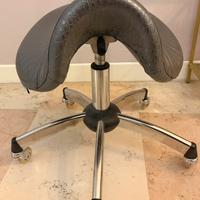 Sgabello pedicure manciure