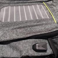 Zaino nuovo con pannelli solari porta Pc tempo lib