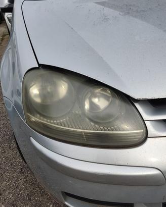 Proiettore destro VOLKSWAGEN GOLF 5 del 2004