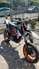 KTM 690 SMC R