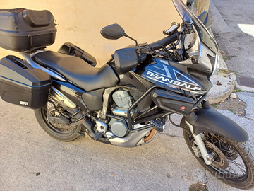 Vendo transalp 700