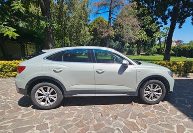 Q3 Sportback 35 1.5 tfsi S line edition