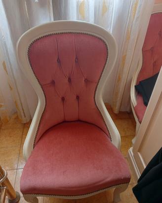 Due poltroncine in buono stato