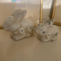 Conigli in ceramica
