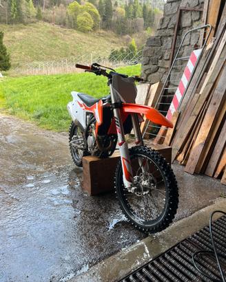 KTM SX-F 250 4 tempo 2020