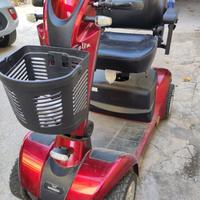 Scooter elettrico per anziani e disabili