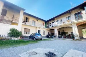 CASA DI CORTE A GERENZANO