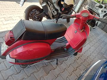 piaggio vespone arcobaleno buono.  2piaggio pk 50.