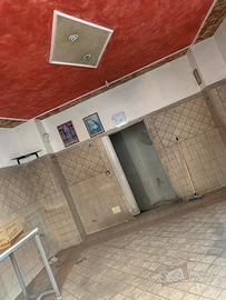 Bottega a Paternò, piazza Quattro Canti