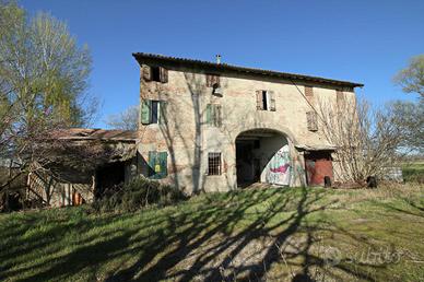 RUSTICO A CAMPAGNOLA EMILIA