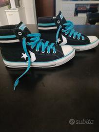 sneakers Converse IR-SUE e maglia da football amer