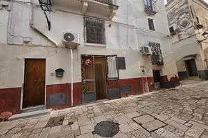 Via D'Alessandro , Intero stabile