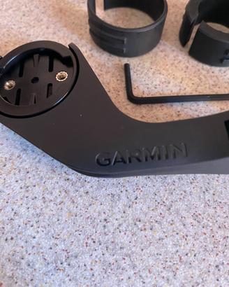 Staffa frontale per manubrio Garmin