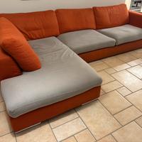 Divano angolare con penisola a destra