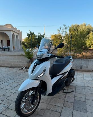 Beverly HPE 400