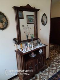 Armadietto ingresso con suo specchio staccato