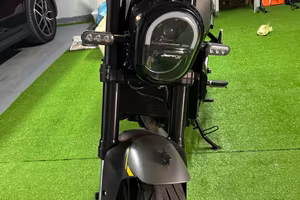 Benelli Leoncino 250