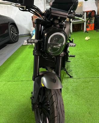 Benelli Leoncino 250
