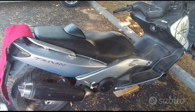 T MAX