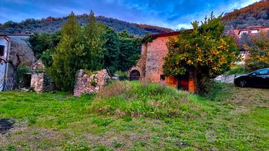 Terreno edificabile con rudere NO AGENZIA