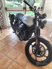 Moto Guzzi V7 Stone - 2024