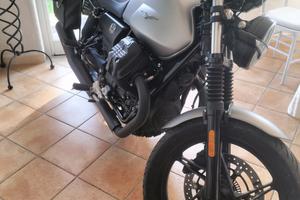 Moto Guzzi V7 Stone - 2024