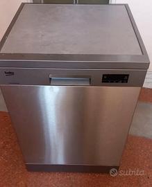 Lavastoviglie Beko DFN16420X