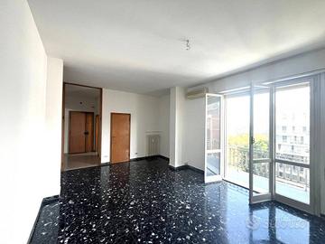 Appartamento di 132 m² con 4 locali a Bologna