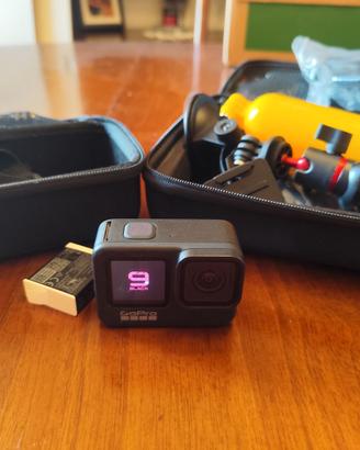GoPro Hero 9 Black + Accessori + MicroSD