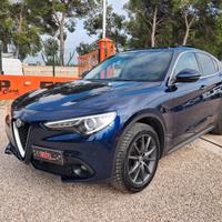 Alfa R. Stelvio-210cv- Q4 TETTO-Pelle-Navy-Radar