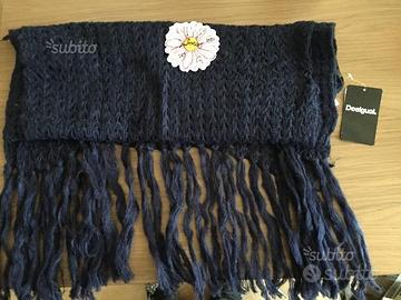 Sciarpa desigual nuova