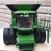 Modellino John Deere s670